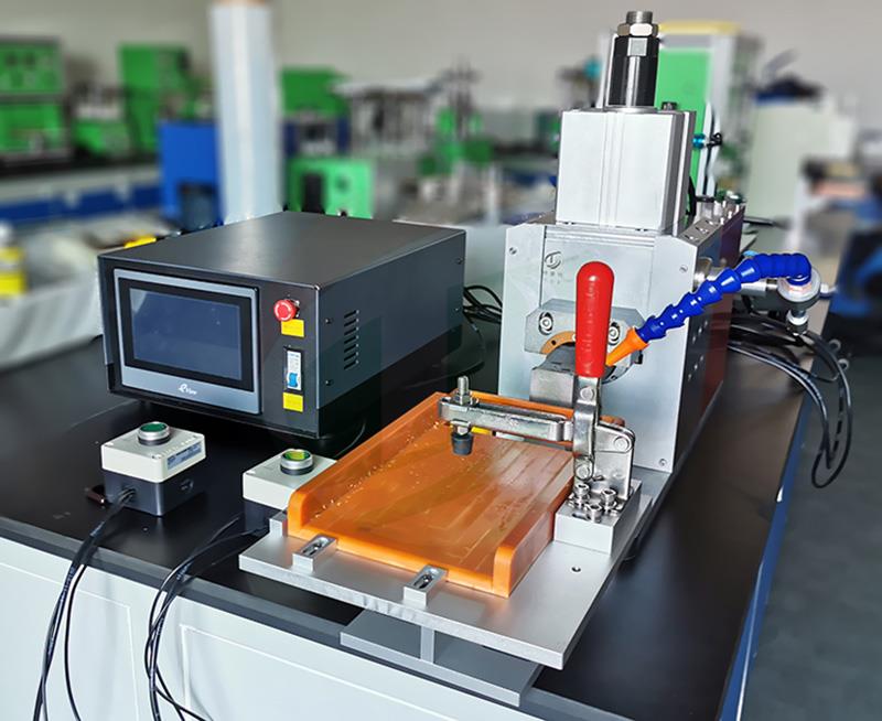 ultrasonic spot welding machine